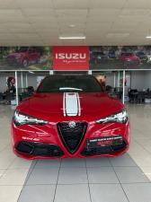 Alfa Romeo Stelvio 2.0T Veloce Q4 - Image 2