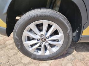 Toyota Corolla Cross 1.8 HEV XS - Image 14