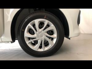 Toyota Vitz 1.0 - Image 17