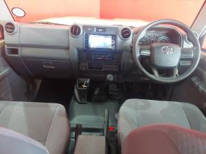 Toyota Land Cruiser 79 4.0 V6 double cab - Image 6