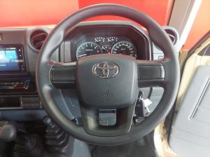 Toyota Land Cruiser 79 4.0 V6 double cab - Image 8