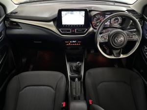 Toyota Starlet 1.5 XR manual - Image 6