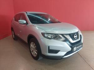 Nissan X-Trail 2.0 Visia - Image 1