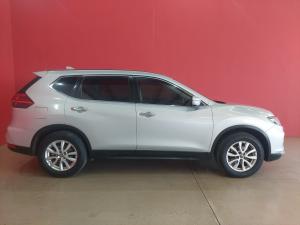 Nissan X-Trail 2.0 Visia - Image 3