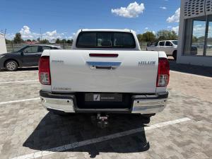 Toyota Hilux 2.4GD-6 double cab Raider manual - Image 5