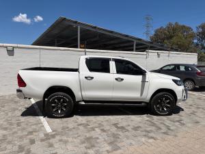 Toyota Hilux 2.4GD-6 double cab Raider manual - Image 3