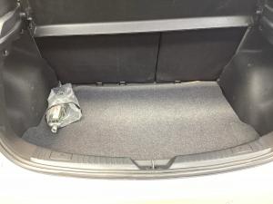 Toyota Yaris 1.5 Xs auto - Image 19