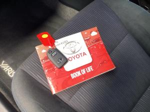 Toyota Yaris 1.5 Xs auto - Image 25