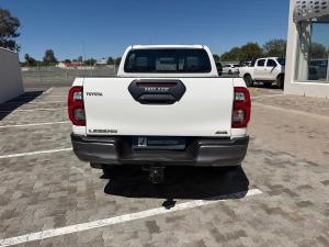 Toyota Hilux 2.8GD-6 double cab 4x4 Legend auto - Image 5