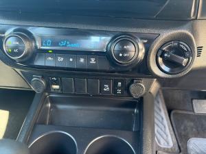 Toyota Hilux 2.8GD-6 double cab 4x4 Legend auto - Image 10