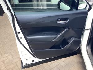 Toyota Corolla Cross 1.8 GR-Sport - Image 27