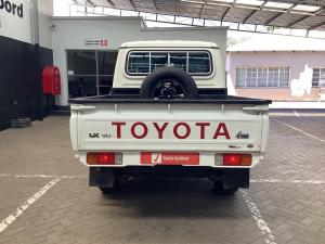 Toyota Land Cruiser 79 4.5D-4D V8 double cab LX - Image 5