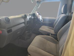 Toyota Land Cruiser 79 4.5D-4D V8 double cab LX - Image 7