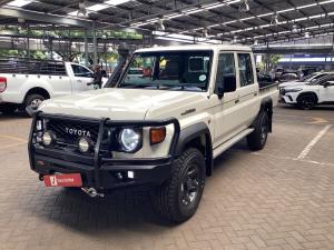 Toyota Land Cruiser 79 4.5D-4D V8 double cab LX - Image 15