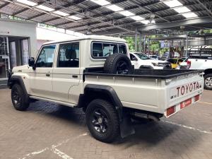 Toyota Land Cruiser 79 4.5D-4D V8 double cab LX - Image 16