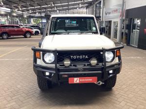 Toyota Land Cruiser 79 4.5D-4D V8 double cab LX - Image 4