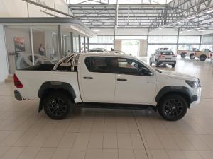 Toyota Hilux 2.8GD-6 double cab Legend auto - Image 3