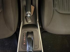 Toyota Starlet 1.5 XR auto - Image 11