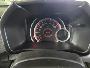 Toyota Vitz 1.0 XR manual - Image 10