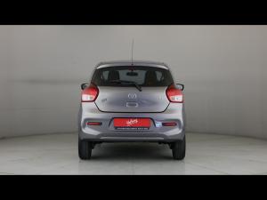 Toyota Vitz 1.0 XR manual - Image 5