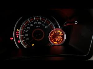 Toyota Vitz 1.0 XR manual - Image 9