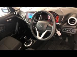 Toyota Vitz 1.0 XR manual - Image 10