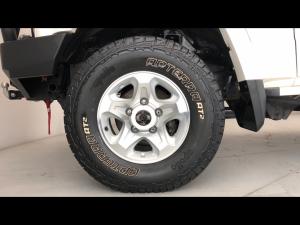 Toyota Land Cruiser 76 4.5D-4D V8 station wagon LX - Image 18