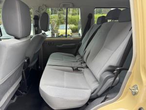 Toyota Land Cruiser 76 2.8GD-6 station wagon LX manual - Image 14