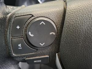 Toyota Corolla 1.3 Prestige - Image 9