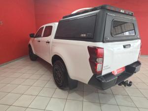 Isuzu D-MAX 1.9 Ddi HR L automatic D/C - Image 10