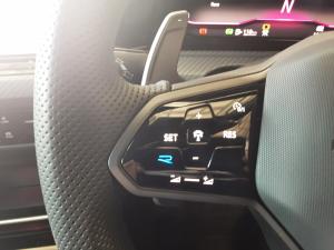 Volkswagen Golf 8 2.0 TSI R DSG - Image 9