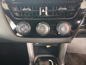 Toyota Corolla Cross 1.8 XI - Image 14