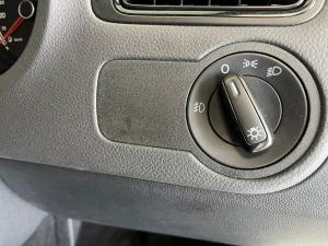 Volkswagen Polo Vivo 1.6 Life TIP - Image 11