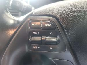 Kia Cerato Koup 1.6T GDiautomatic - Image 17