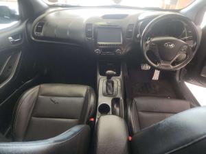 Kia Cerato Koup 1.6T GDiautomatic - Image 7