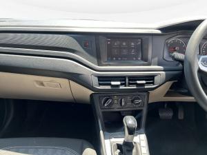 Volkswagen Polo sedan 1.6 auto - Image 10