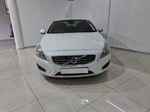 Volvo S60 2.0T Powershift - Image 14