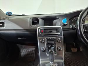 Volvo S60 2.0T Powershift - Image 16