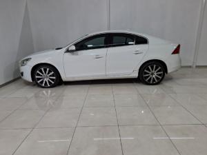 Volvo S60 2.0T Powershift - Image 2