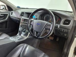 Volvo S60 2.0T Powershift - Image 8