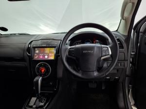 Isuzu mu-X 3.0 - Image 14