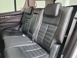 Isuzu mu-X 3.0 - Image 19