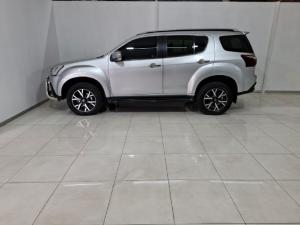 Isuzu mu-X 3.0 - Image 2