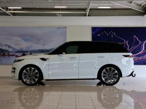 Land Rover Range Rover Sport D350 Dynamic HSE - Image 17