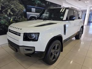 Land Rover Defender 110 D300 X-Dynamic HSE - Image 1
