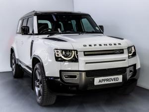 Land Rover Defender 110 D300 X-Dynamic HSE - Image 1