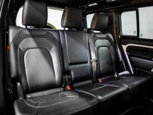 Land Rover Defender 110 D300 X-Dynamic HSE - Image 20
