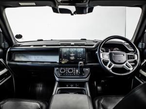 Land Rover Defender 110 D300 X-Dynamic HSE - Image 22