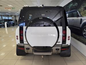 Land Rover Defender 110 D300 X-Dynamic HSE - Image 5
