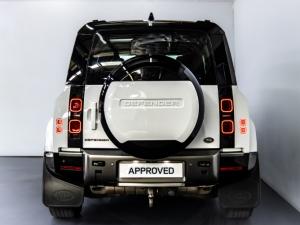 Land Rover Defender 110 D300 X-Dynamic HSE - Image 6